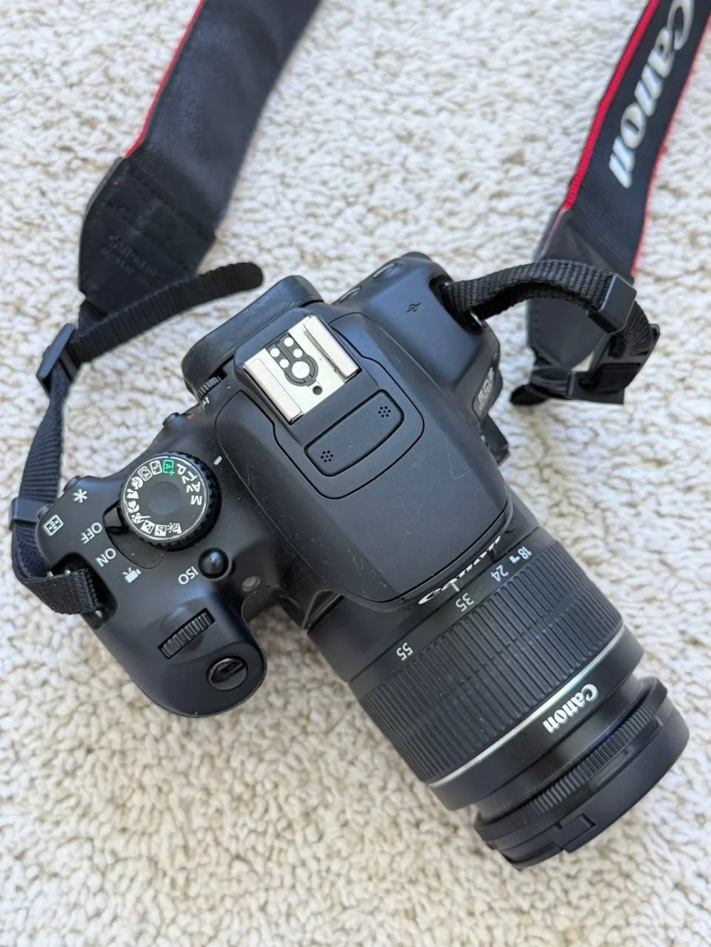Canon EOS 650D DSLR Camera in Black with Standard Zoom Lens